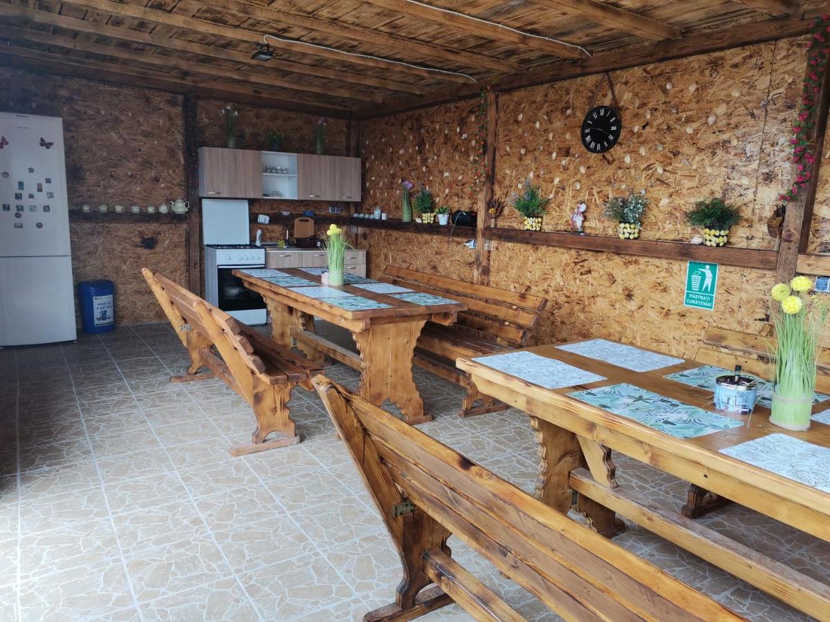 Casa Andrei A Hotel Корбу Екстериор снимка