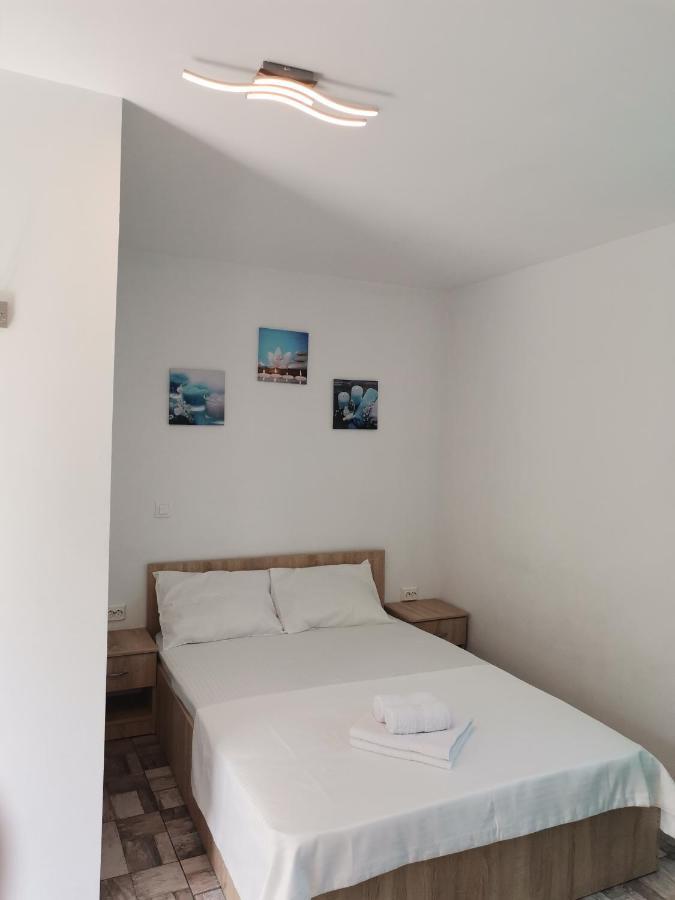 Casa Andrei A Hotel Корбу Екстериор снимка