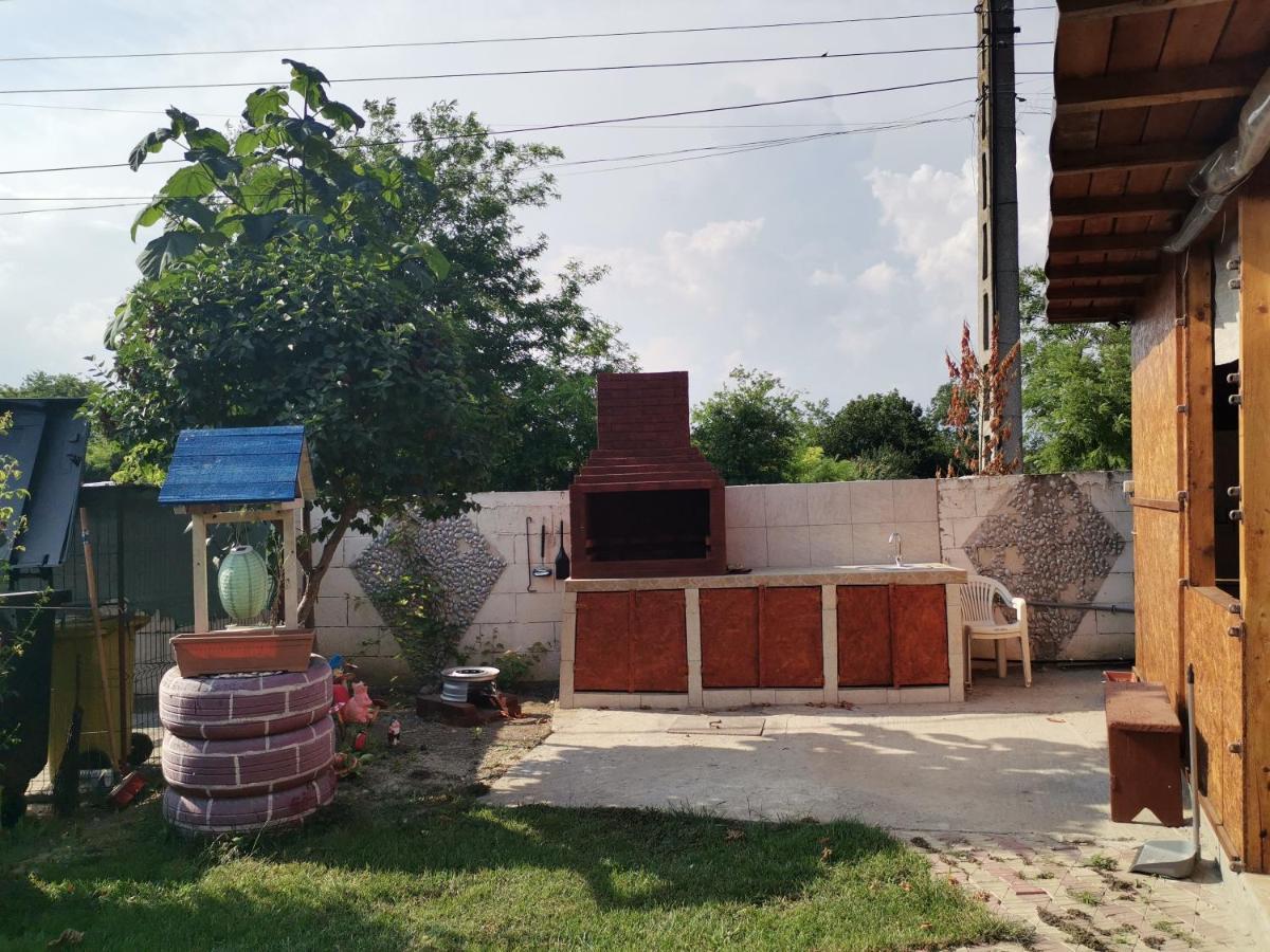 Casa Andrei A Hotel Корбу Екстериор снимка